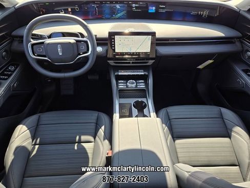 New 2026 Lincoln Nautilus Reserve image 10