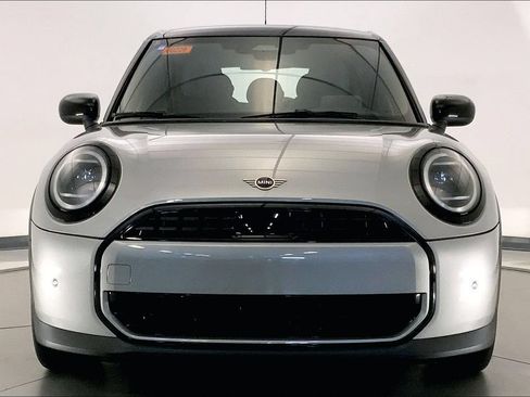 Certified 2026 MINI Cooper 4-Door Hardtop FWD image 2