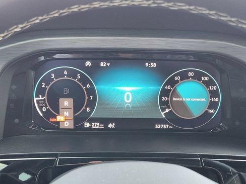 Used 2024 Volkswagen Atlas Cross Sport SE w/ Panoramic Sunroof Package FWD image 16