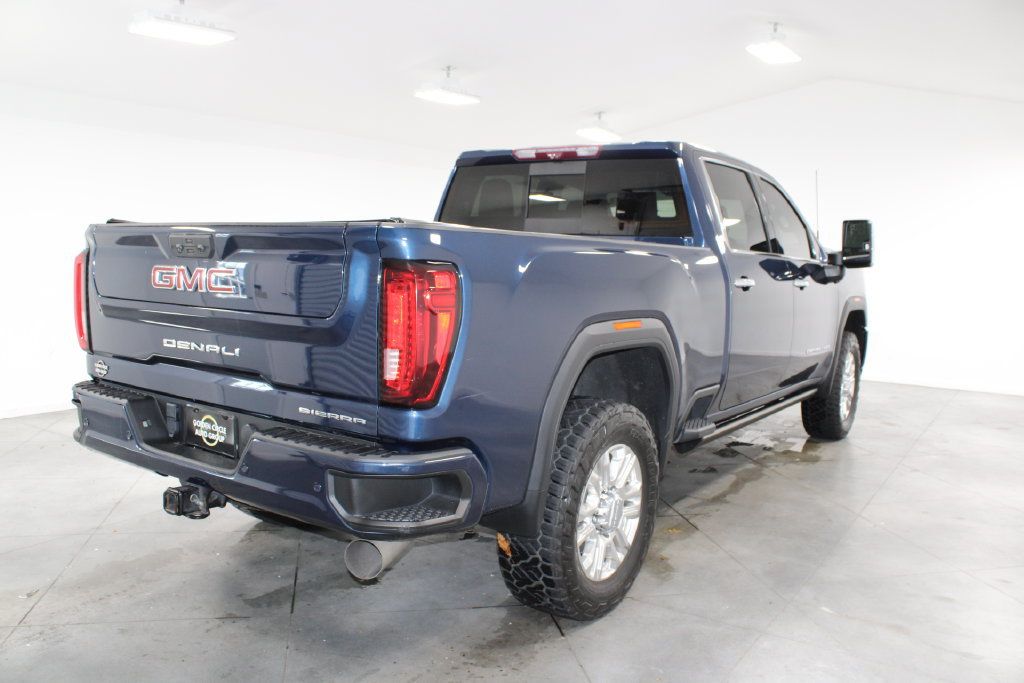 Used 2022 GMC Sierra 2500 Denali w/ Denali Ultimate Package AWD/4WD image 9