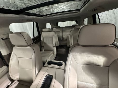 Used 2022 GMC Yukon Denali image 31