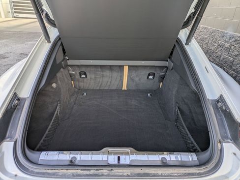 Used 2018 Porsche Panamera image 26