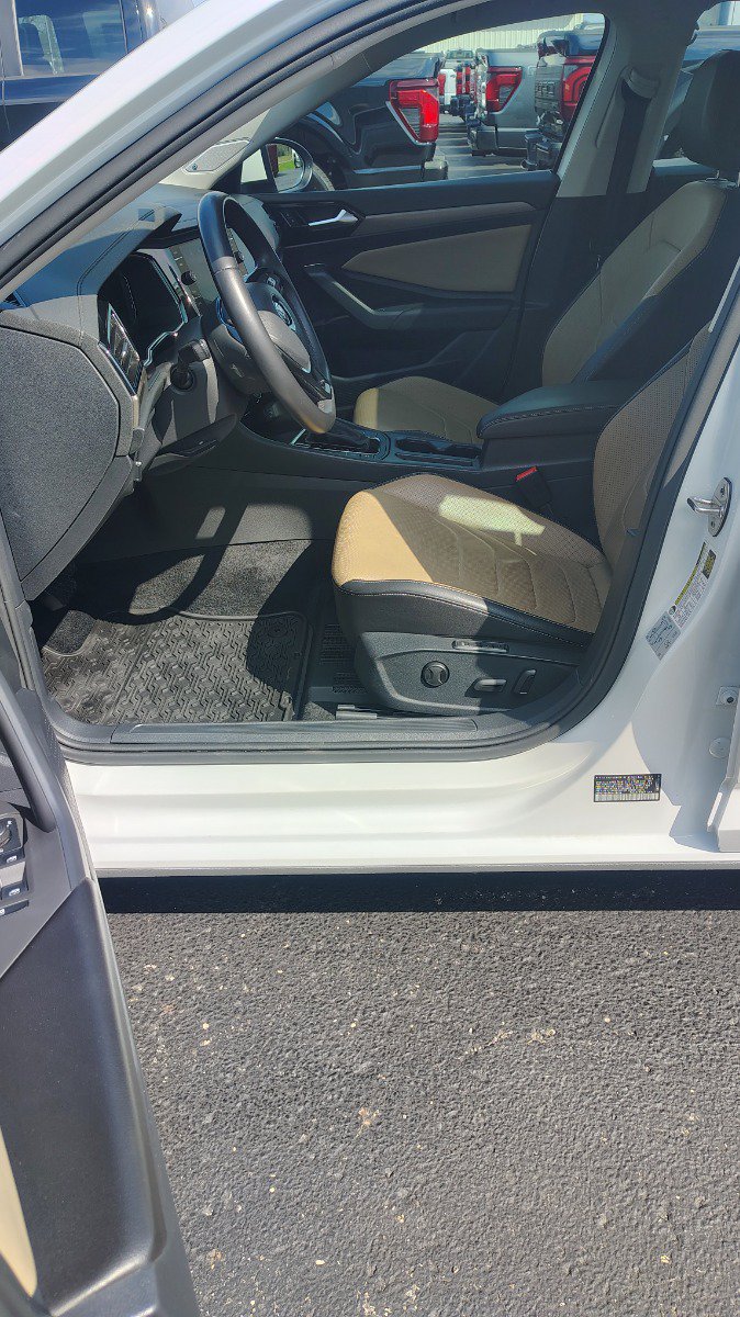 Used 2019 Volkswagen Jetta SEL Premium FWD image 14