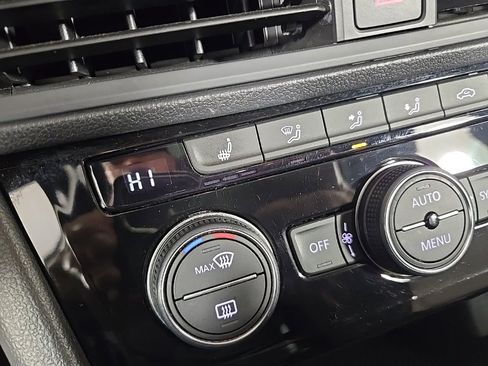 Used 2020 Volkswagen Jetta R-Line image 25