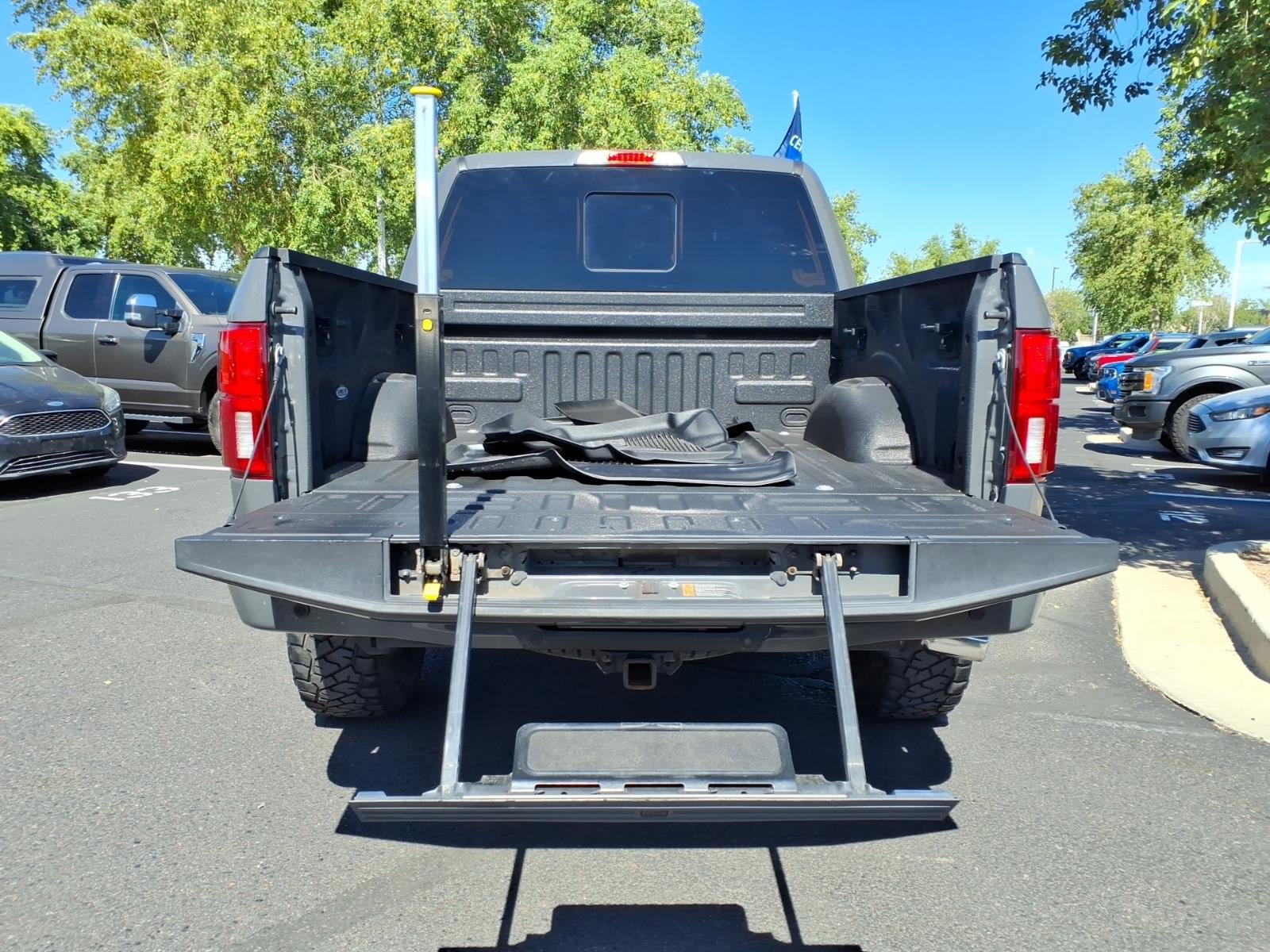 Certified 2018 Ford F150 Lariat w/ Equipment Group 502A Luxury AWD/4WD image 16