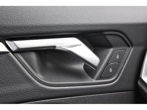 Used 2025 Audi Q3 2.0T Premium AWD/4WD image 23