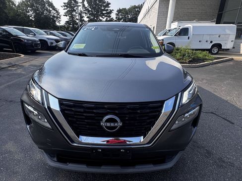 Used 2023 Nissan Rogue SV AWD/4WD image 2