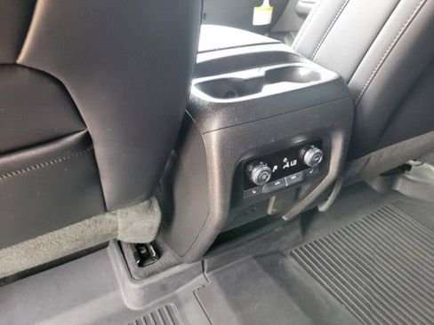 Used 2025 GMC Acadia Denali w/ Super Cruise Package FWD image 30