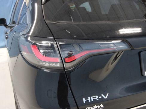 Used 2023 Honda HR-V Sport image 34