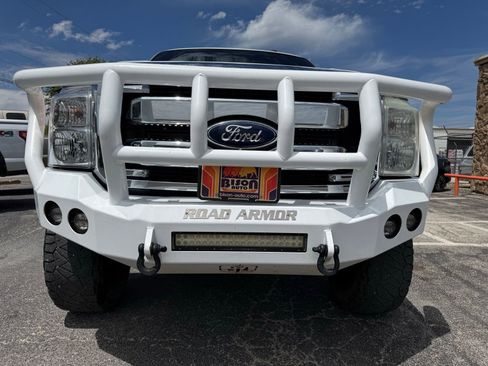 Used 2011 Ford F250 Lariat w/ Lariat Interior Pkg AWD/4WD image 8