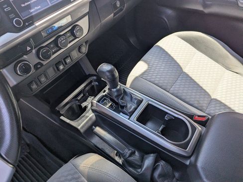 Used 2022 Toyota Tacoma SR5 w/ Technology Package AWD/4WD image 20