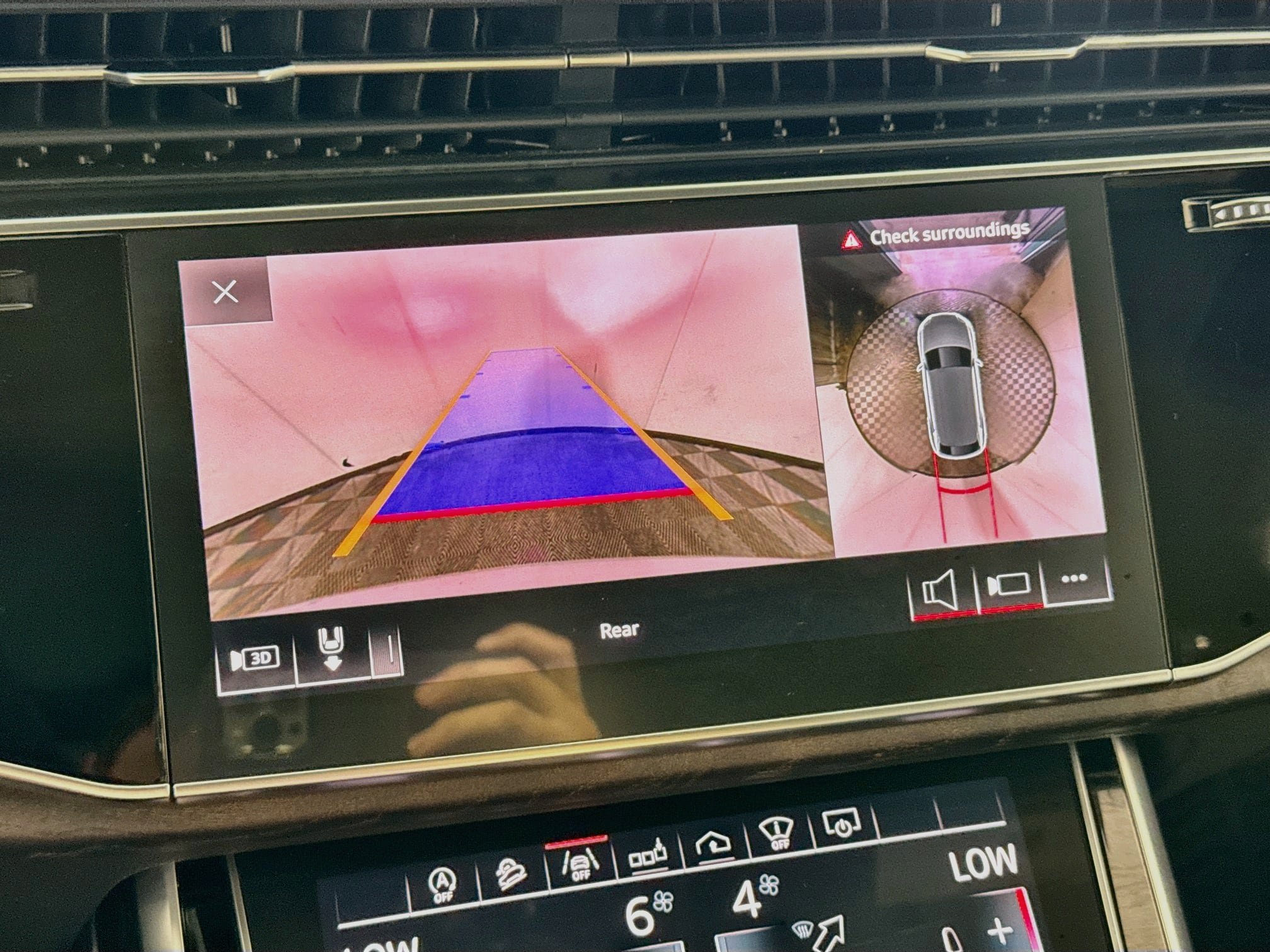 Used 2019 Audi Q8 Prestige AWD/4WD image 3