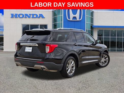 Used 2022 Ford Explorer Limited RWD image 3