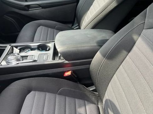Used 2020 Ford Edge SE AWD/4WD image 13
