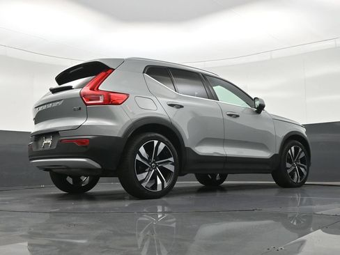 Used 2024 Volvo XC40 B5 Plus AWD/4WD image 28