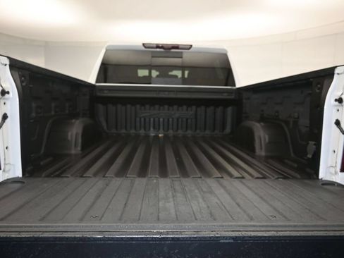 Used 2024 Chevrolet Silverado 1500 ZR2 w/ Technology Package AWD/4WD image 27