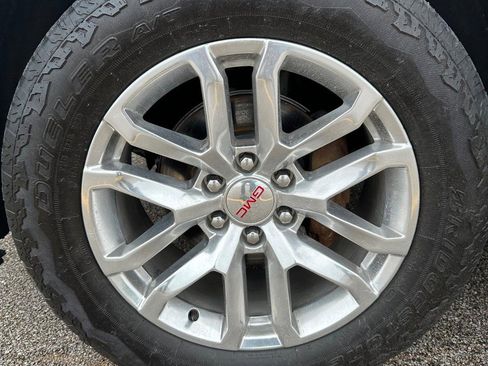 Used 2020 GMC Sierra 1500 SLT w/ SLT Premium Plus Package AWD/4WD image 9
