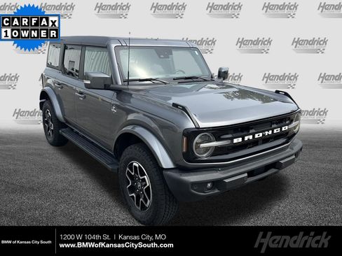 Used 2021 Ford Bronco Outer Banks AWD/4WD image 1