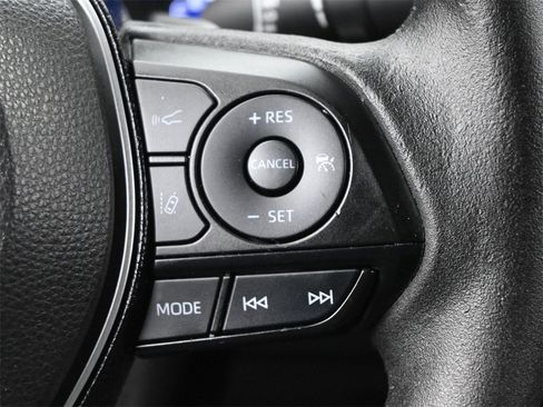 Used 2020 Toyota Corolla XSE image 6