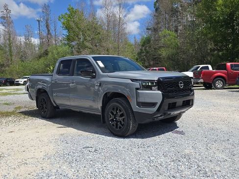 New 2026 Nissan Frontier SV image 2