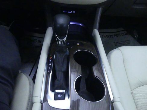 Used 2024 Chevrolet Malibu LT image 18