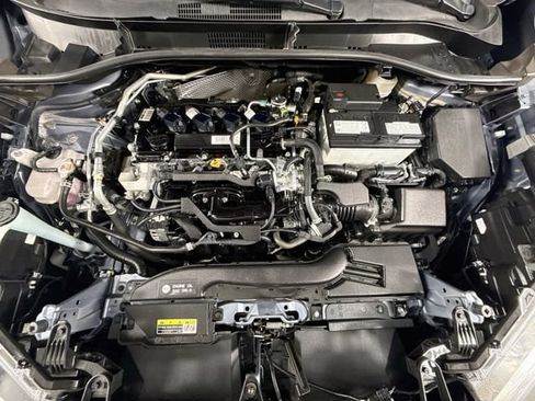 Certified 2024 Toyota Corolla Cross XLE w/ Convenience Package FWD image 31