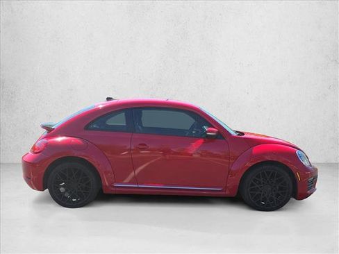 Used 2019 Volkswagen Beetle 2.0T S FWD image 4