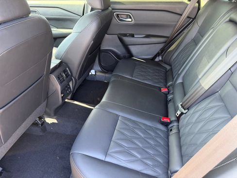 New 2026 Nissan Rogue Platinum w/ Platinum Premium Package AWD/4WD image 14
