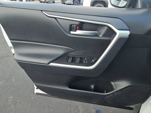 Certified 2025 Toyota RAV4 XLE AWD/4WD image 23