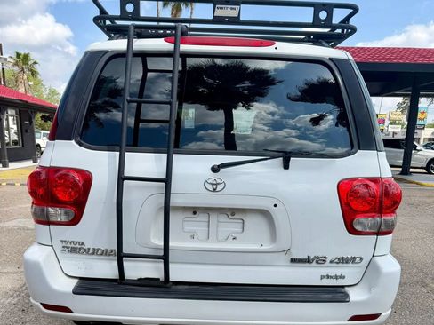 Used 2006 Toyota Sequoia SR5 AWD/4WD image 9