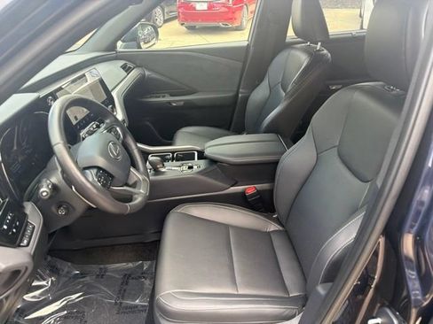 Used 2025 Lexus TX 350 AWD image 13