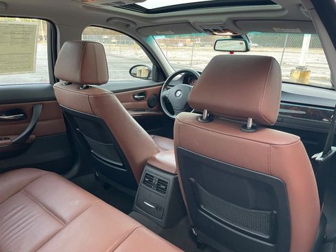 Used 2006 BMW 325i Sedan image 22