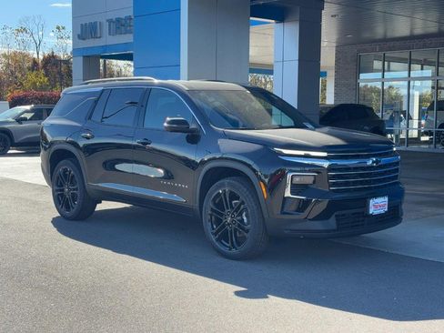 New 2026 Chevrolet Traverse LT w/ Driver Confidence Package image 2