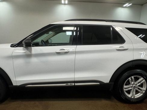 Used 2023 Ford Explorer XLT w/ Equipment Group 202A image 37