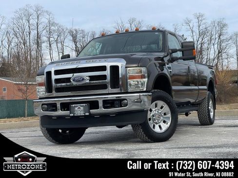 Used 2008 Ford F350 FX4 image 1