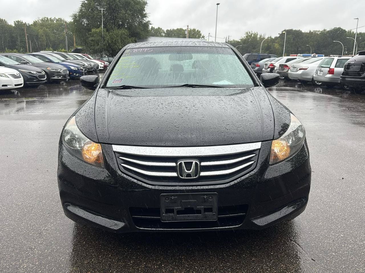 Used 2011 Honda Accord EX-L image 2