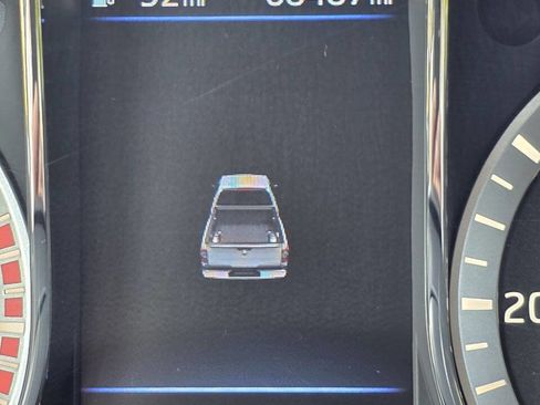 Used 2019 Nissan Titan SV image 14