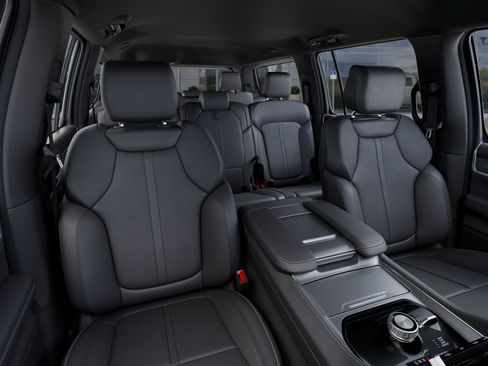 New 2026 Jeep Grand Wagoneer 4WD image 43