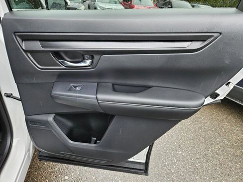 Used 2025 Honda CR-V EX image 15
