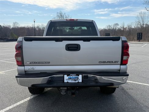 Used 2005 Chevrolet Silverado 1500 4x4 Extended Cab w/ Safe And Sound Package image 4