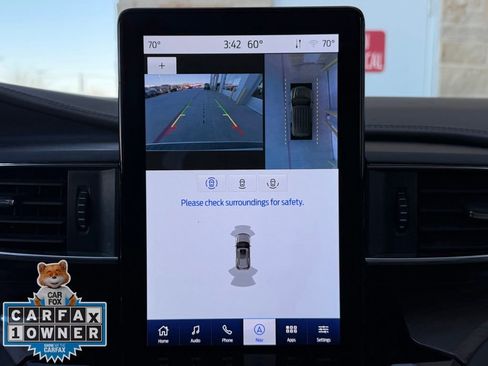 Used 2023 Ford Explorer Platinum w/ Technology Package image 7