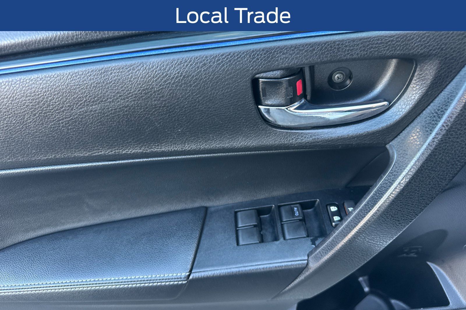 Used 2018 Toyota Corolla SE FWD image 15