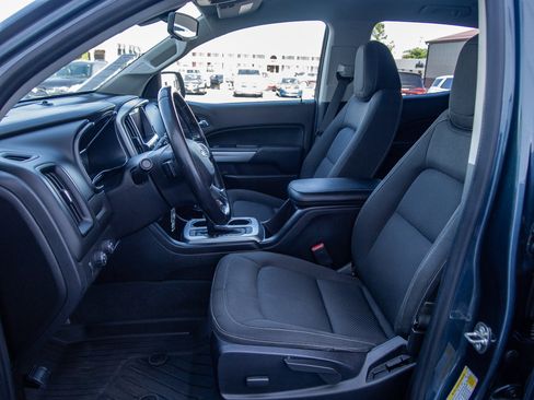 Used 2019 Chevrolet Colorado LT w/ LT Convenience Package AWD/4WD image 13