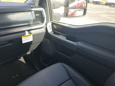 New 2026 Ford F250 Lariat w/ Black Appearance Package image 19