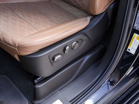 Used 2023 Cadillac Escalade Premium Luxury w/ Performance Package RWD image 8