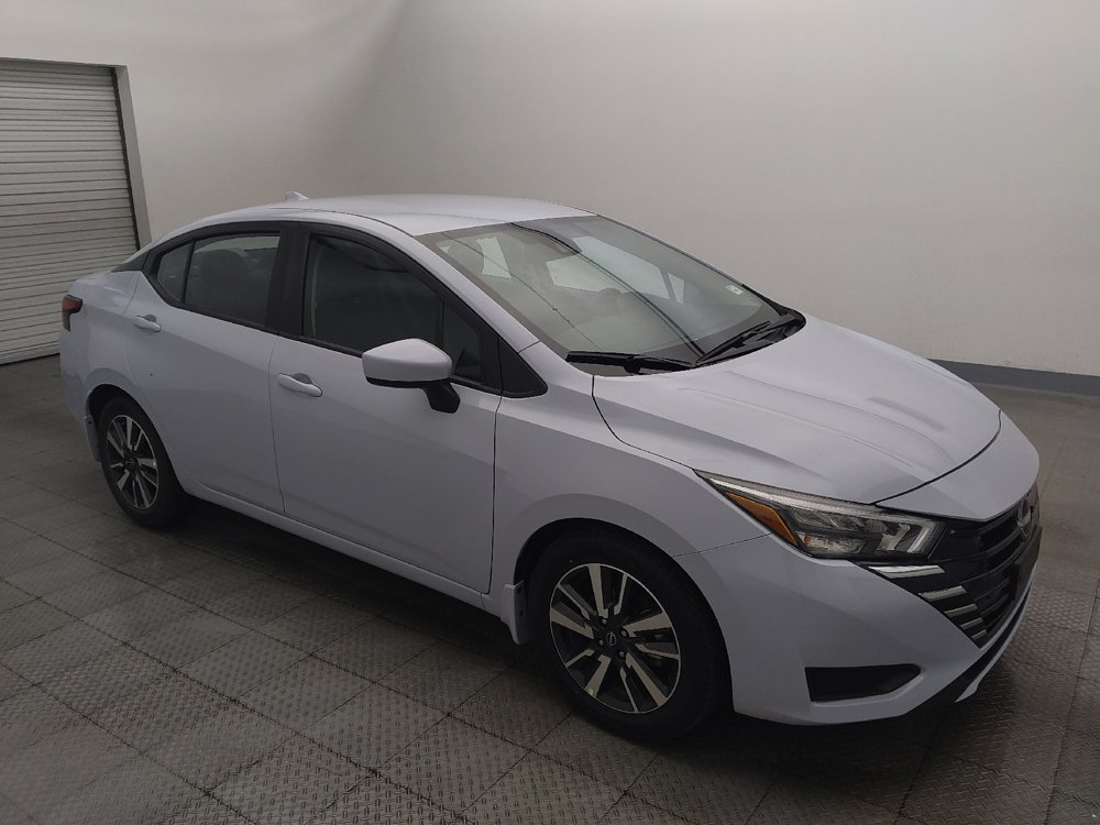 Used 2025 Nissan Versa SV w/ Trunk Package FWD image 11