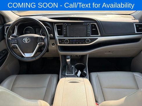 Used 2019 Toyota Highlander XLE AWD/4WD image 10