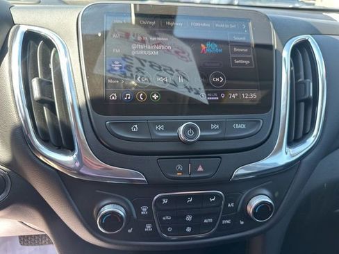 Used 2024 Chevrolet Equinox LT FWD image 12