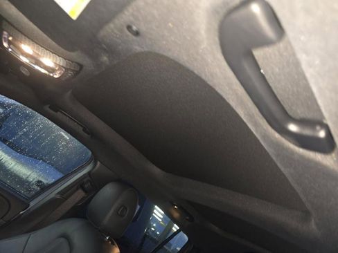 Used 2022 Mercedes-Benz EQB 350 4MATIC image 7