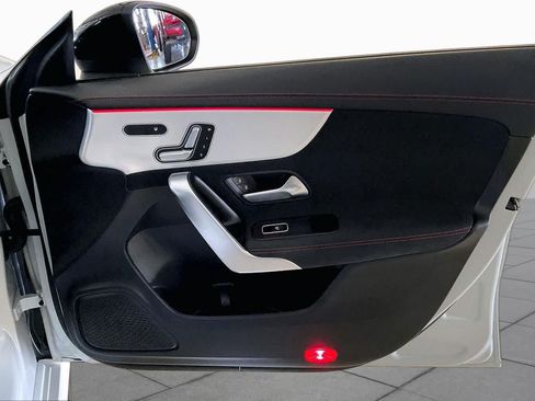 Used 2022 Mercedes-Benz CLA 35 AMG 4MATIC image 21